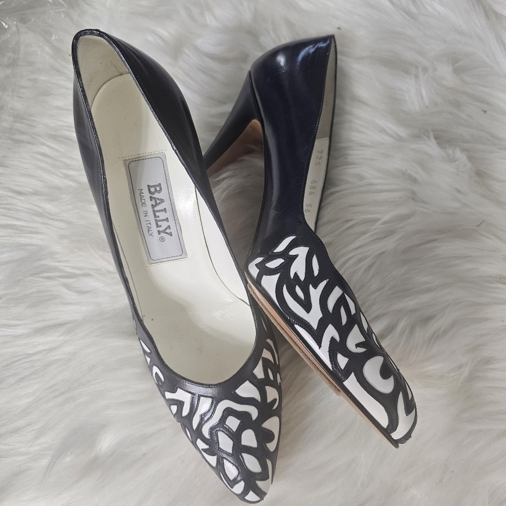 VINTAGE 1980 Bally blue White Leather High Heel Shoe MADE in ITALY sz 6.5M - Picture 3 of 8
